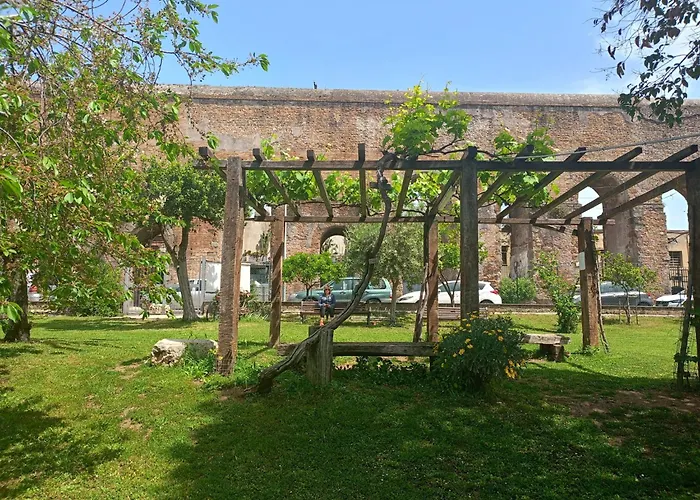 Two-Room Apt. Under The Aqueduct'S Arch In Pigneto